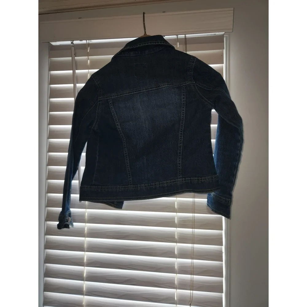 The Children's Place Denim Jean Jacket. Dark Wash. Girls 7/8 Medium